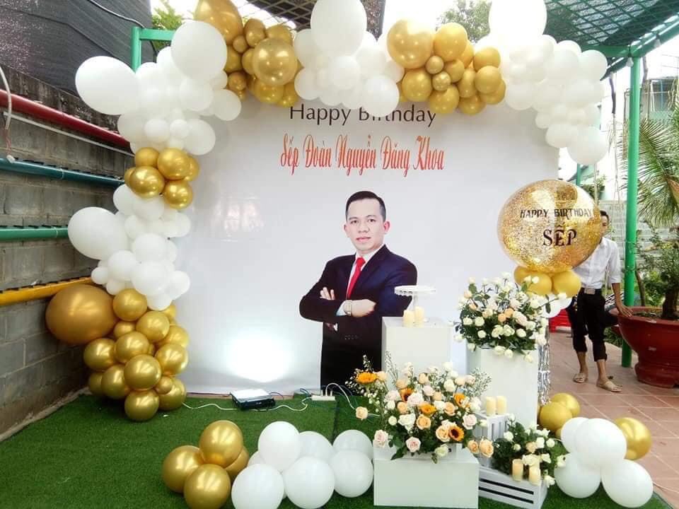 Mẫu trang trí sinh nhật sếp nam tại Hà Nội 0961676079 bongbaysukiencom